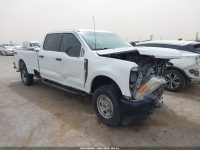 FORD F-250 2023