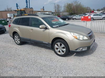 SUBARU OUTBACK 2010
