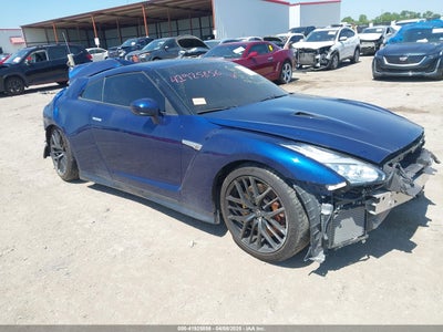 NISSAN GT-R 2018
