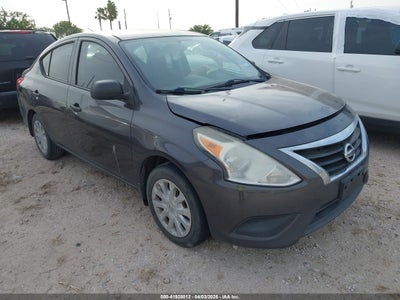 NISSAN VERSA 2015