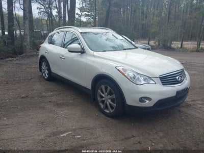 INFINITI JOURNEY 2010