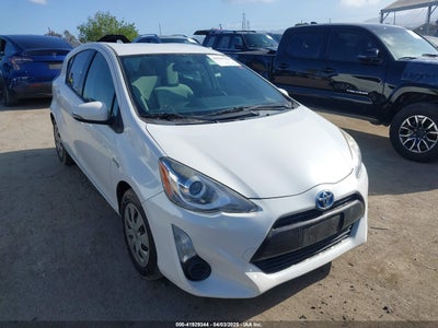 TOYOTA PRIUS C 2015