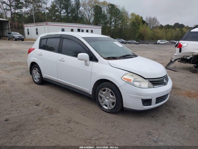 NISSAN VERSA 2010