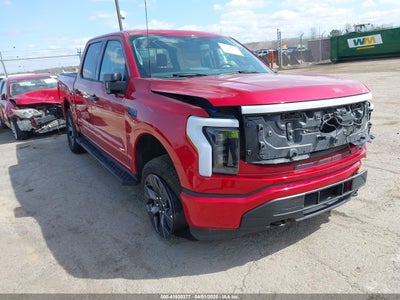 FORD F-150 LIGHTNING 2024