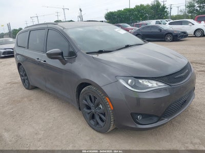 CHRYSLER PACIFICA 2020