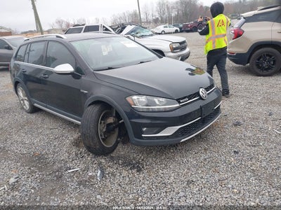 VOLKSWAGEN GOLF ALLTRACK 2019