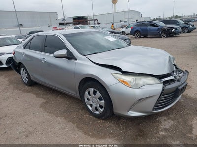TOYOTA CAMRY 2016
