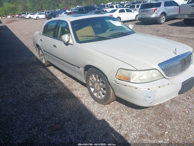 LINCOLN TOWN CAR 2007