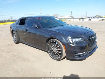 CHRYSLER 300 2018
