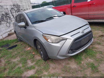 TOYOTA YARIS 2019