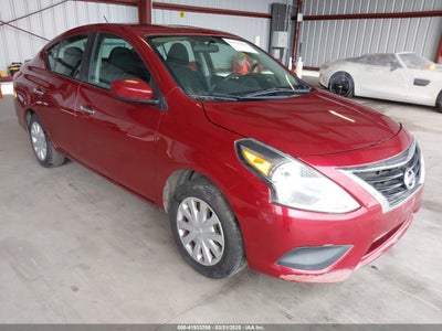 NISSAN VERSA 2017