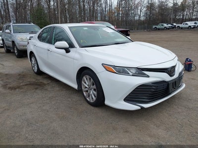 TOYOTA CAMRY 2019