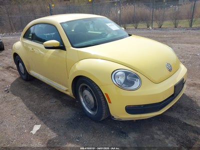 VOLKSWAGEN BEETLE 2012