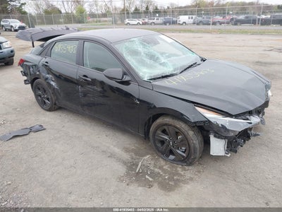 HYUNDAI ELANTRA 2022