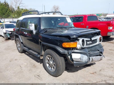 TOYOTA FJ CRUISER 2012