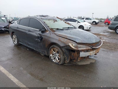 CHRYSLER 200 2017