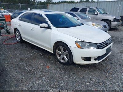 VOLKSWAGEN PASSAT 2013