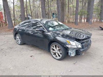 NISSAN MAXIMA 2011