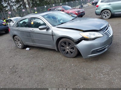 CHRYSLER 200 2011