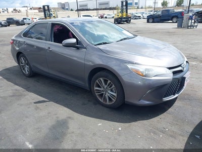 TOYOTA CAMRY 2016