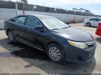 TOYOTA CAMRY 2013
