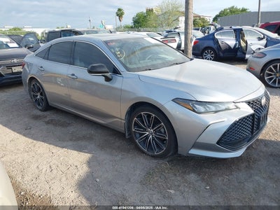 TOYOTA AVALON 2019
