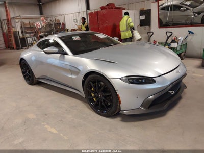 ASTON MARTIN VANTAGE 2020