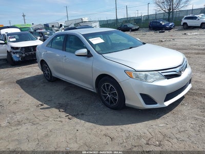 TOYOTA CAMRY 2012