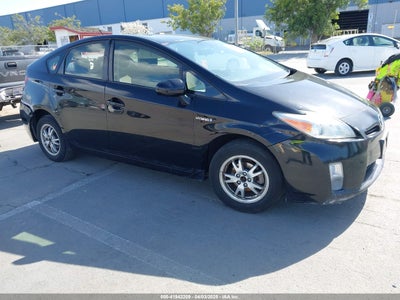 TOYOTA PRIUS 2015