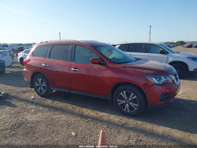 NISSAN PATHFINDER 2017