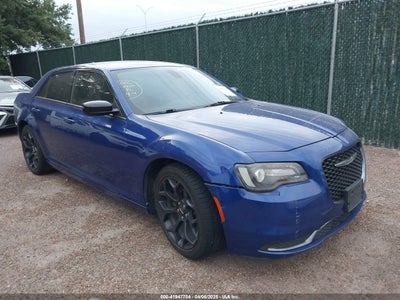 CHRYSLER 300 2019