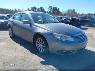 CHRYSLER 200 2012