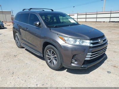 TOYOTA HIGHLANDER 2017