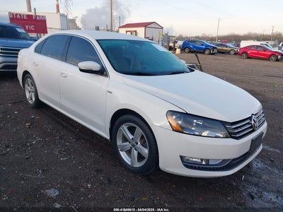 VOLKSWAGEN PASSAT 2015
