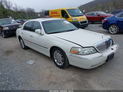 LINCOLN TOWN CAR 2006