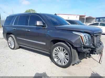 CADILLAC ESCALADE 2017
