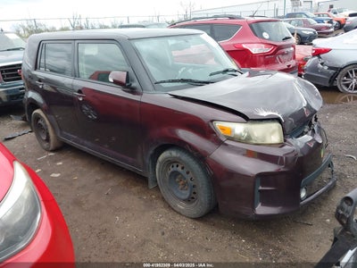 SCION XB 2012