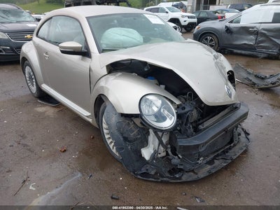 VOLKSWAGEN BEETLE 2013