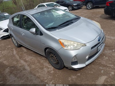 TOYOTA PRIUS C 2012