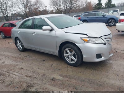 TOYOTA CAMRY 2011