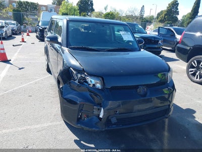 SCION XB 2012