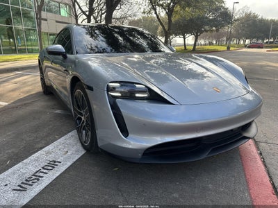 PORSCHE TAYCAN 2023