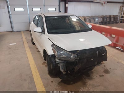 KIA RIO 2020