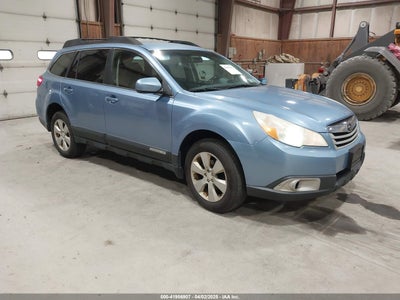 SUBARU OUTBACK 2011