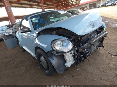 VOLKSWAGEN BEETLE 2013