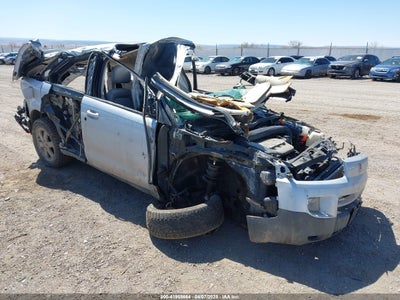 SATURN VUE 2004