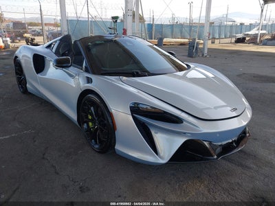 MCLAREN ARTURA 2025