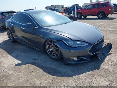 TESLA MODEL S 2015