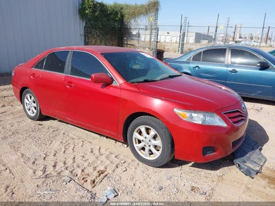 TOYOTA CAMRY 2011