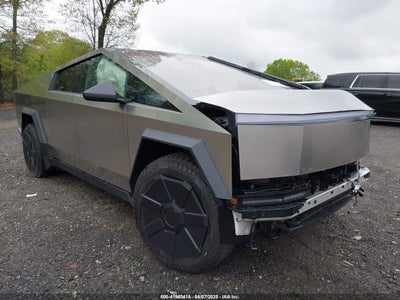 TESLA CYBERTRUCK 2024